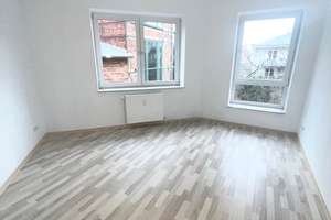 Schicke 4-Raumwohnung am Burgsee mit Einbauküche, 2 Bädern, Balkon und Tiefgaragenstellplatz...!!! – Mecklenburgstr. 101, 19053 Feldstadt, Schwerin – Vorschaubild 10