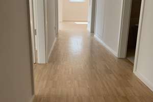 Großzügige 2-Zimmer Hochparterre Wohnung.- Stadtgärten am Henninger Turm – Wendelsweg 60, 60599 Sachsenhausen-Süd, Frankfurt am Main – Vorschaubild 3