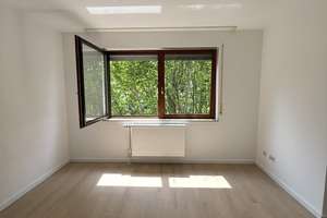 Hochwertig modernisierte 2,5-Zimmer-Wohnung mit Sonnenbalkon, Aufzug & Tiefgaragenstellplatz in Köln – Klingerstraße 29, 51143 Porz (Ortsteil), Köln – Vorschaubild 9