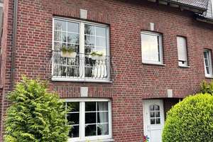 Schönes Reihenendhaus mit Keller in Aachen-Haaren