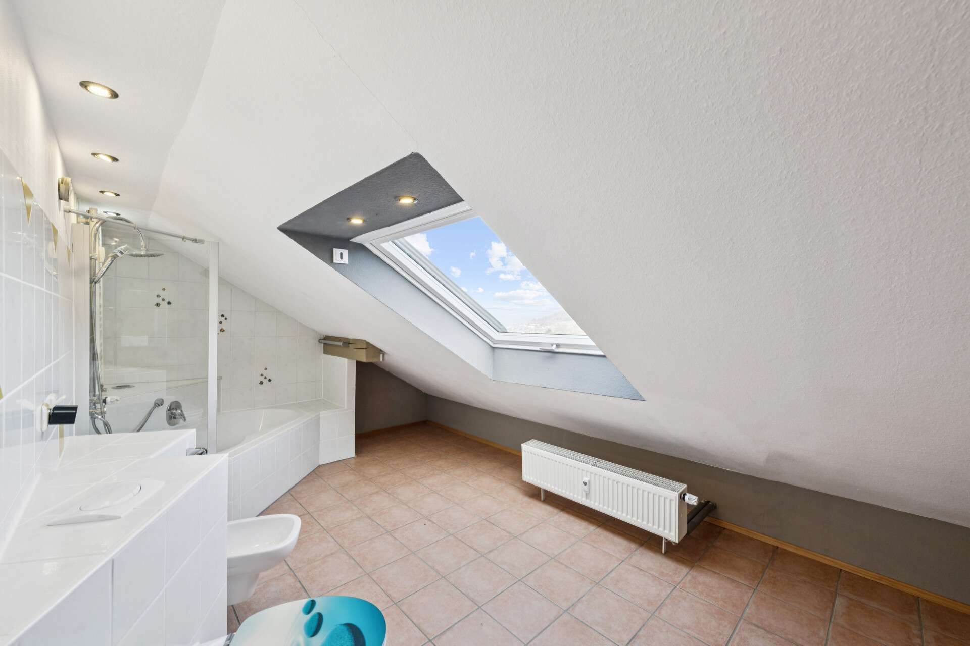 Immobilie in Miltenberg - Ein Haus im Haus-Stadtnähe & Pferdeparadies in Miltenberg - Bild 5