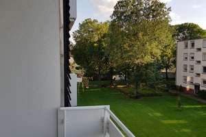 Charmante 2-Zi-Whg, sehr hell, Balkon, Einbauküche, Parkett – Mammutring 43, 38226 Lebenstedt, Salzgitter – Vorschaubild 5