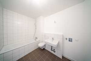 1 Zimmerwohnung mit WBS im Neubau sucht neuen Mieter! – Dolgenseestr. 9a, 10319 Berlin – Vorschaubild 4