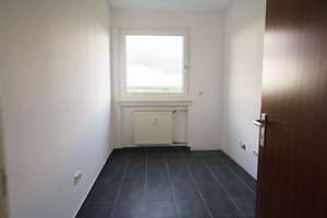 Ohne Makler & Bezugsfrei: Renovierte 3-Zimmer-Wohnung im 12. OG mit Sonnenbalkon und Blick ins Grüne – Mönchfeldstraße 110, 70378 Mönchfeld, Stuttgart – Vorschaubild 23