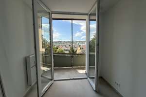 Renovierte 4-Zimmer-Wohnung mit Balkon & Weitblick – Stuttgart-Uhlandshöhe“ – Werastr 69, 70190 Kernerviertel, Stuttgart – Vorschaubild 2