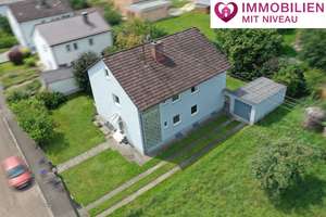 Volltreffer! Hier stimmen alle Parameter - Zweifamilienhaus in Wittislingen! – Die vollständige Adresse der Immobilie erhältst du vom Anbieter., 89426 Wittislingen – Vorschaubild 1
