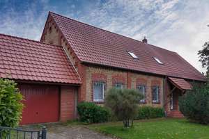 Dieses Haus erzählt Geschichte! – Die vollständige Adresse der Immobilie erhältst du vom Anbieter., 18279 Lalendorf – Vorschaubild 2