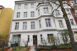 BESTE LAGE ZWISCHEN BRANITZER PLATZ & REICHSSTR. - FRISCH RENOVIERT - TOLL GESCHNITTEN MIT 2 BÄDERN – Kirschenallee 12A kk, 14050 Westend, Berlin – Vorschaubild 25