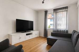 Nahe HSD: Teilmöblierte 2-Zimmer-Wohnung mit Einbauküche und Südbalkon in Derendorf – 40476 Derendorf, Düsseldorf – Vorschaubild 3