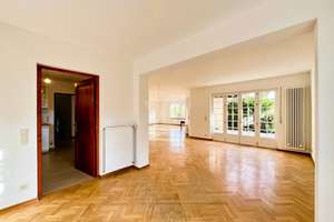 VON POLL - BAD HOMBURG: Modernes Einfamilienhaus mit Einliegerwohnung in Kurparknähe – Die vollständige Adresse der Immobilie erhältst du vom Anbieter., 61352 Bad Homburg vor der Höhe – Vorschaubild 4