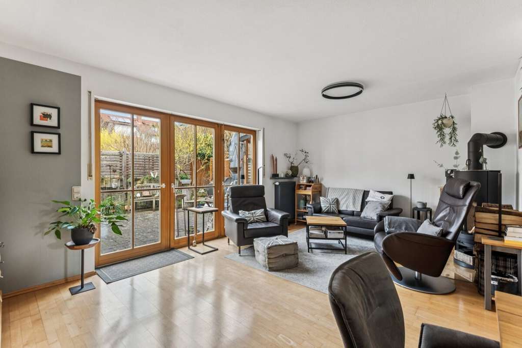 Immobilie in Jugenheim - Provisionfrei - Charmantes Haus mit großem Wohnbereich, Kamin & Sauna in ruhiger Lage - Bild 2