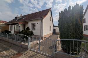 Charmantes Siedlungshaus mit großem Potenzial -Ihr neues Zuhause in Holzweißig! – Siedlung Süd 8, 6808 Bitterfeld-Wolfen – Vorschaubild 1