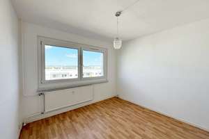 "Schöne 3-Zimmer-Wohnung mit Balkon, Einbauküche und tollem Grundriss" – Albert-Köhler-Straße 10, 9122 Morgenleite, Chemnitz – Vorschaubild 13
