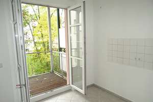Schöne große Räume + Balkon + modernes Wannenbad – Klarastraße 44, 9131 Hilbersdorf, Chemnitz – Vorschaubild 7