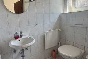 Traumhafte Feldrandlage! Schönes Reihenendhaus mit Garage, Balkon, Terrasse und Keller (vermietet) – Karlsruhe (Kreis) – Vorschaubild 9
