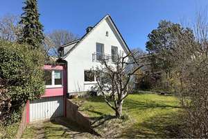 Haus in Bestlage: zentral, ruhig, viel Grün – Die vollständige Adresse der Immobilie erhältst du vom Anbieter., 22395 Poppenbüttel, Hamburg – Vorschaubild 3
