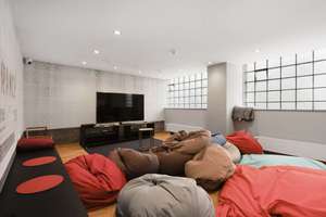 Dein Start ins Wintersemester: Möbliertes & zentrales Apartment in Köln Ehrenfeld | Classic Studio – Venloer Straße 241 - 245, 50823 Ehrenfeld (Ortsteil), Köln – Vorschaubild 6