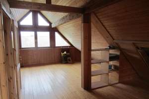 Achern freist. EFH mit gr Grundstück 761qm, 220 qmWFL, Bj 1988
Balkon Winterg – Die vollständige Adresse der Immobilie erhältst du vom Anbieter., 77855 Achern – Vorschaubild 13