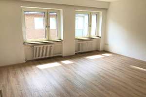 TOP modernisierte 3-Raum-Wohnung mit Einbauküche in Essen Stadtmitte in ruhiger Nebenstraße – Die vollständige Adresse der Immobilie erhältst du vom Anbieter., 45127 Stadtkern, Essen – Vorschaubild 9
