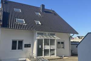 Charmante 3-Zimmer-Maisonette-Wohnung mit Einbauküche in ruhiger Lage von Köln-Höhenhaus