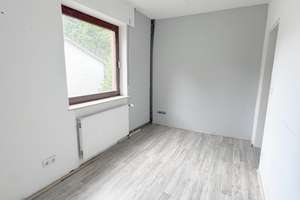 Großzügiges Zweifamilienhaus mit großem Grundstück, Garten und Garage an Knoops Park – 28717 Sankt Magnus, Bremen – Vorschaubild 38