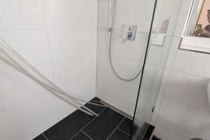Geräumiges Reihenhaus mit 5 Schlafzimmern, Hobbykeller, TG-Stellplatz, Solar in Sauerlach – 82054 Sauerlach – Vorschaubild 4