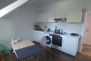 Helle Dachgeschosswohnung mit viel Charme – ideal für Singles oder Paare oder WG für Studierende – Herner Straße 269, 44807 Hofstede, Bochum – Vorschaubild 4