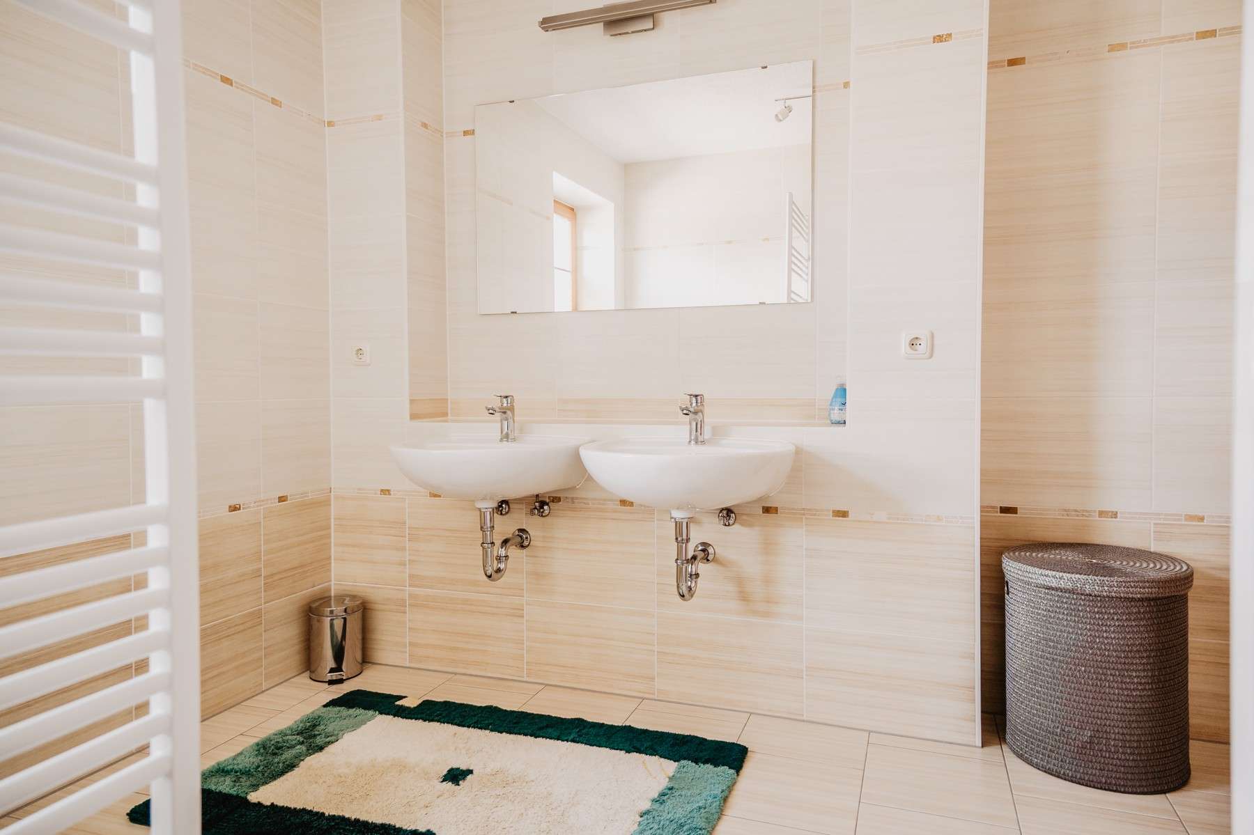 Immobilie in Loitz - Großzügige Immobilie mit Gewerbeanteil und Ausbaupotential für 4 Wohnungen - Bild 2