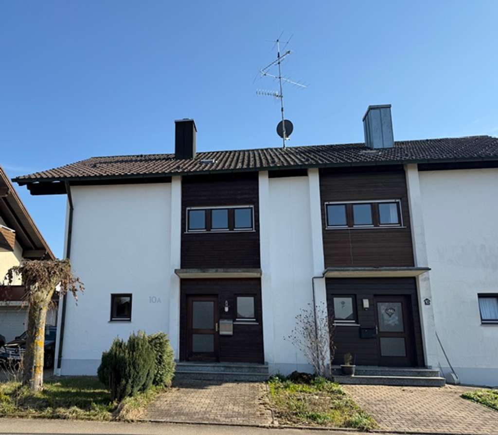 Immobilie in Bad Grönenbach - Gepflegtes Doppelhaus in beliebter Lage mit optimaler Anbindung - Bild 1