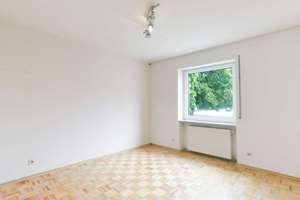 Gut geschnittene 3-Zimmer-Wohnung mit Loggia & Tiefgaragenstellplatz in der Passauer Innstadt – Die vollständige Adresse der Immobilie erhältst du vom Anbieter., 94032 Innstadt, Passau – Vorschaubild 4