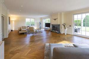 Alt-Meererbusch! Exklusive Landhausvilla mit Innenpool auf Südgrundstück nahe Golfplatz – Die vollständige Adresse der Immobilie erhältst du vom Anbieter., 40667 Meerbusch – Vorschaubild 5