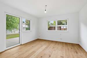 Südgarten mit Sonnenterrasse - Ihr modernes zuhause ist jetzt bezugsbereit! – Die vollständige Adresse der Immobilie erhältst du vom Anbieter., 81827 Waldtrudering, München – Vorschaubild 12