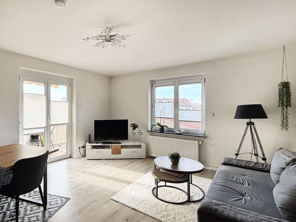 Immobilie in Überlingen - Stadtnahe 3,5 Zimmer-Wohnung in ruhiger Lage - Bild 0