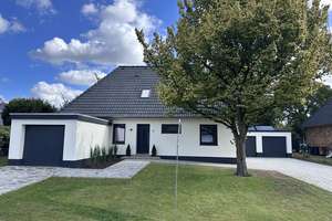 Reserviert! Ihr Traumhaus: Hochwertig saniertes Einfamilienhaus in Stuhr provisionsfrei! – Die vollständige Adresse der Immobilie erhältst du vom Anbieter., 28816 Stuhr – Vorschaubild 1
