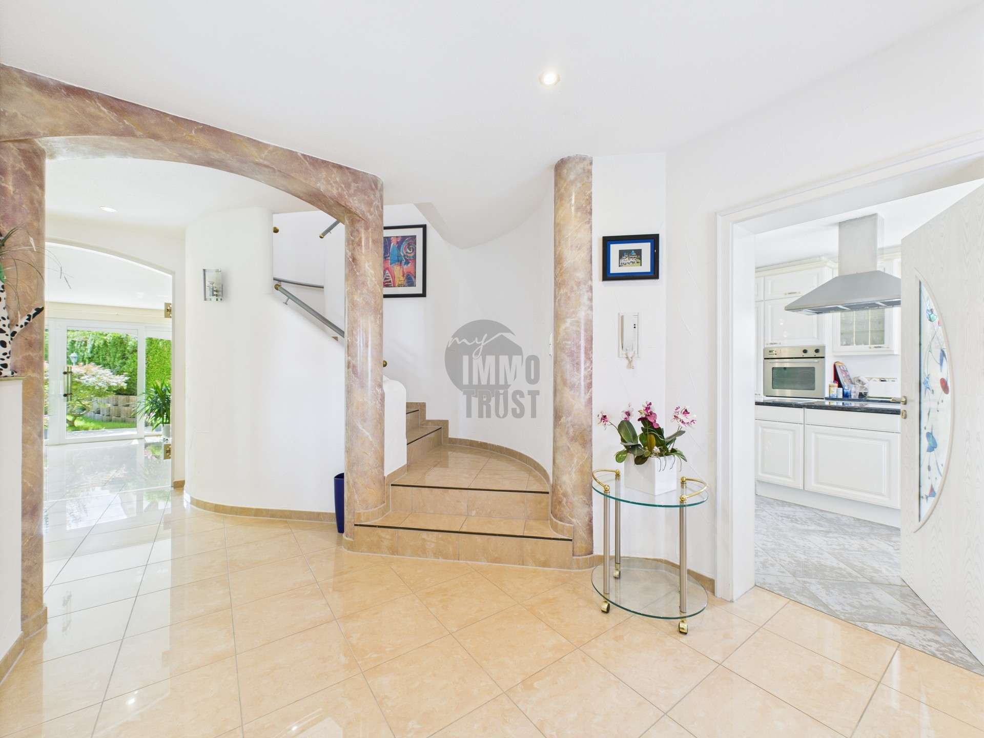 Immobilie in Lehrensteinsfeld - REPRÄSENTATIV & HOCHWERTIG – EIN HAUS, DAS SICH VON DER MASSE ABHEBT - Bild 5