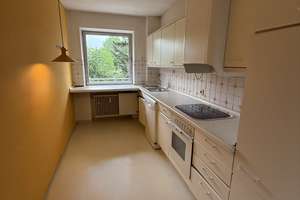 Bezugsfreie 3-Zimmerwohnung in guter Lage mit Tiefgaragenplatz – Jungbluthgasse 13, 50858 Junkersdorf, Köln – Vorschaubild 4