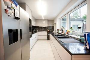 Hochwertiges Wohnhaus mit separatem Büro || Wintergarten & Terrasse – Die vollständige Adresse der Immobilie erhältst du vom Anbieter., 50226 Frechen – Vorschaubild 9
