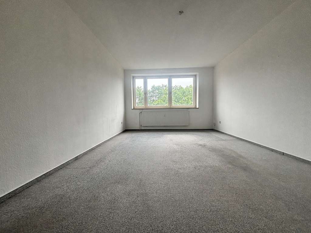 Immobilie in Glinde - Freie 4 Zimmerwohnung - Perfekte Infrastruktur- Eigener Tiefgaragenstellplatz - Bild 3