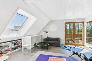 Großes Einfamilienhaus mit tollem Garten und herrlichem Ausblick – Schweinfurt (Kreis) – Vorschaubild 11