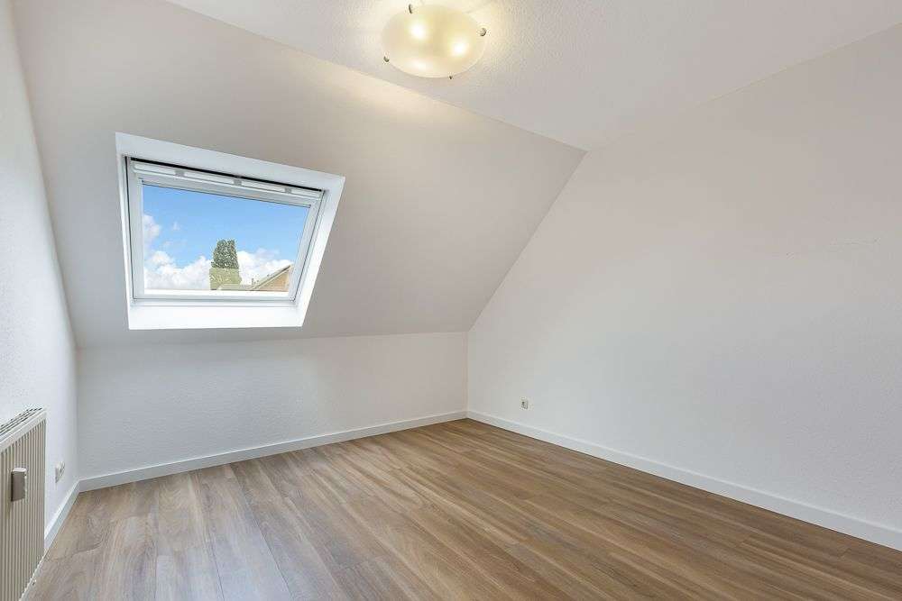 Immobilie in Apensen - Frisch modernisiert & sofort bezugsfertig – Maisonettewohnung mit Balkon! - Bild 3