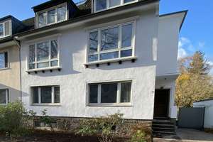 Repräsentatives Einfamilienhaus mit Garten und 4 Stellplätzen – als MGH oder mit Büroeinheit nutzbar