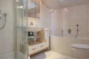 Ihr neues Zuhause: Geräumiges Reihenmittelhaus in verkehrsberuhigter Lage – Die vollständige Adresse der Immobilie erhältst du vom Anbieter., 75177 Nordstadt, Pforzheim – Vorschaubild 13