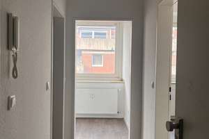 helle 1 Zimmer Wohnung mit separater Küche, Abstellkammer und Aufzug – Beekstr. 45, 47051 Altstadt, Duisburg – Vorschaubild 4