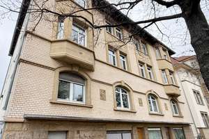 Großzügige Altbauwohnung mit Loggia und EBK in toller Lage (Westbahnhof)