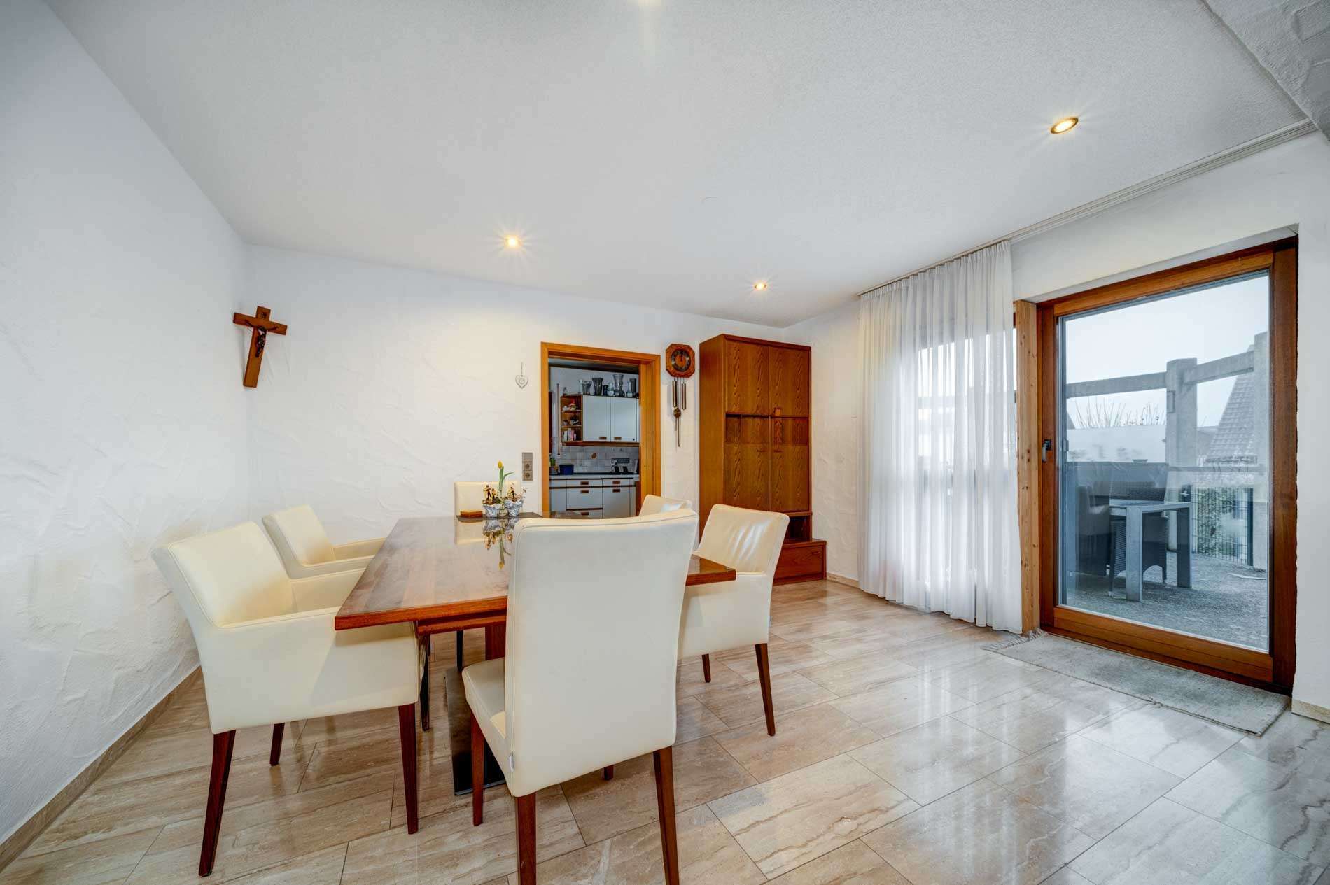 Immobilie in Salem - Attraktives 3-Familienhaus (Mehrgenerationenhaus) mit großer Hauptwohnung in ruhiger Lage von Beuren - Bild 13