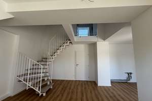 Helle 4-Zimmer-Maisonette-Wohnung mit Südbalkon, Erstbezug nach Kernsanierung – Die vollständige Adresse der Immobilie erhältst du vom Anbieter., 64283 Mitte, Darmstadt – Vorschaubild 2