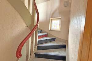 Schöne, ruhige Siedlungslage. Renovierungsbedürftiges Einfamilienhaus mit potenzial in Untermenzing – Die vollständige Adresse der Immobilie erhältst du vom Anbieter., 80999 Untermenzing, München – Vorschaubild 15