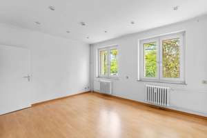 Balkonmomente im Grünen – charmante Wohnung mit viel Licht – Die vollständige Adresse der Immobilie erhältst du vom Anbieter., 12279 Marienfelde, Berlin – Vorschaubild 4