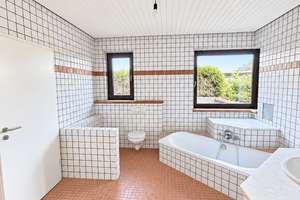 OPEN HOUSE 26.09.26 - Renovierter Bungalow mit Garten & Garage in Brake - AB 399.990,-€ Startgebot! – 33729 Heepen, Bielefeld – Vorschaubild 10