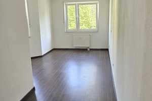*** helle 2-Raumwohnung in Uninähe mit Aufzug und TG-Platz*** – Stadlerstraße 17, 9126 Chemnitz – Vorschaubild 5